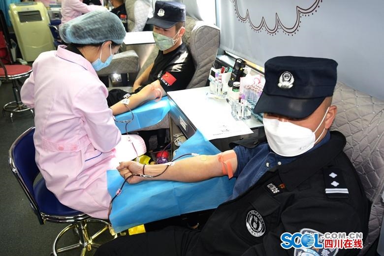 中江特警抗击疫情青年突击队志愿献血
